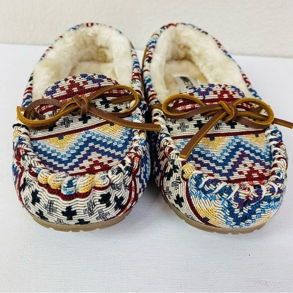 Minnetonka Mosaic Cally Hard Sole Moccasin Slippers Size 5 - Picture 3 of 7